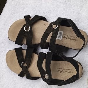 Comfort plus prediction black sandals nwot